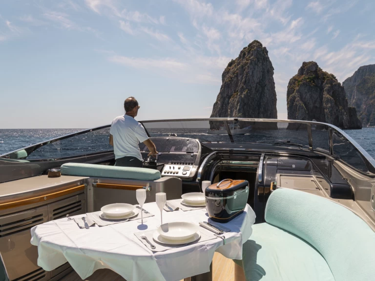 Alquiler de Riva RIVALE 52 en Italia