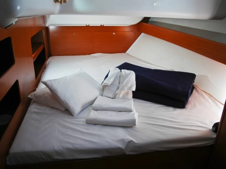 Velero para alquilar Provincia di Sassari al mejor precio