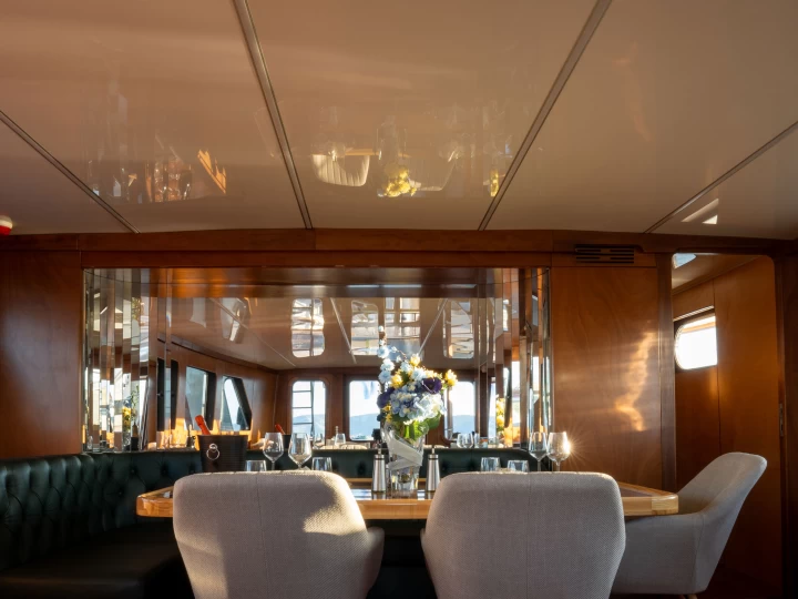 Alquiler Yate de lujo Codecasa con o sin  título de navegación