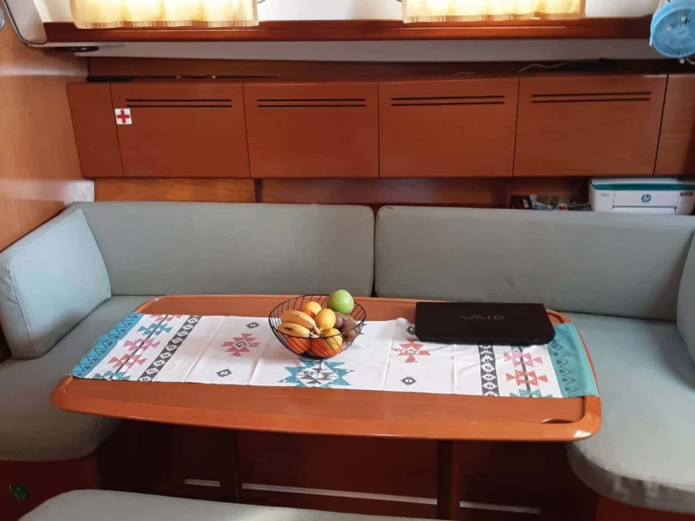 Alquiler de Bénéteau Cyclades 43.4 en Salamína