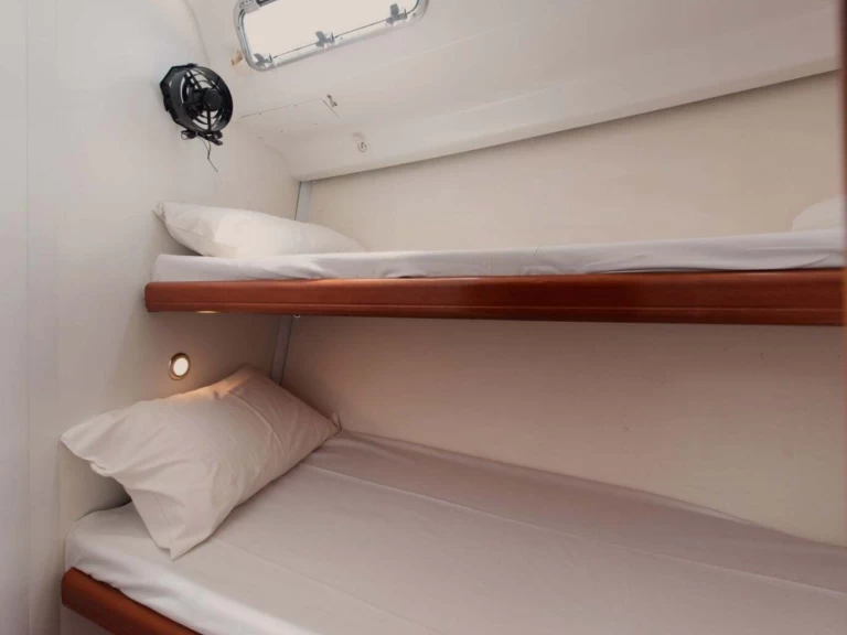 Bénéteau Cyclades 43.4 de alquiler a Salamína