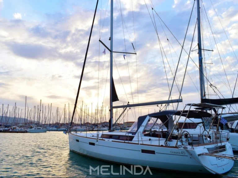 Alquiler de Velero, con o sin patrón Bénéteau Lefkáda