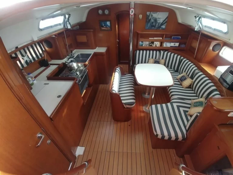 Alquiler de Velero, con o sin patrón Bénéteau Lefkáda