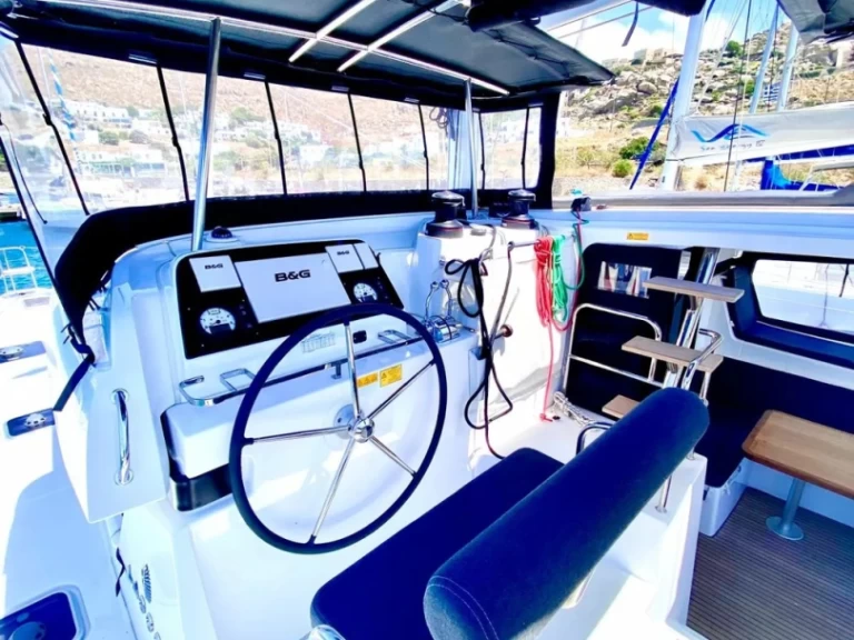 Lagoon Lagoon 42 de alquiler a Palioúri