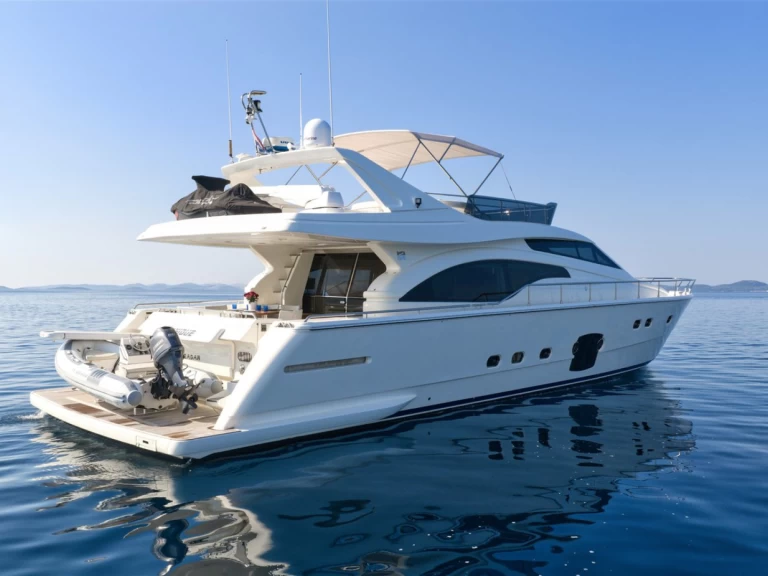 Ferretti Ferretti Yachts 681 de alquiler a Split
