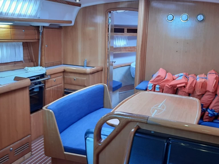 Alquiler de Velero, con o sin patrón Bavaria Trogir