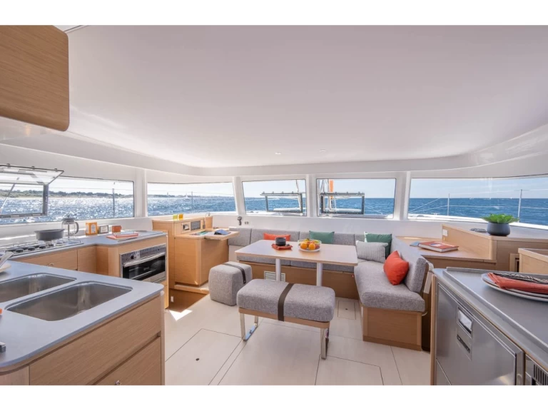 Alquiler de embarcaciones Excess Excess 14 enPort Grimaud en Samboat