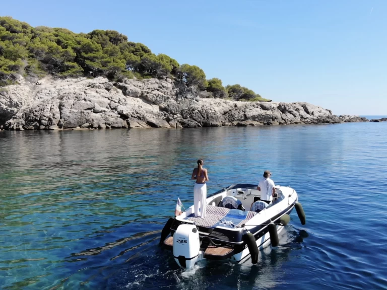 Alquiler de Tullio-Abbate Mito 23 en Mónaco