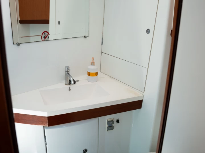 Alquiler de embarcaciones Bénéteau Oceanis 46 enÁlimos en Samboat