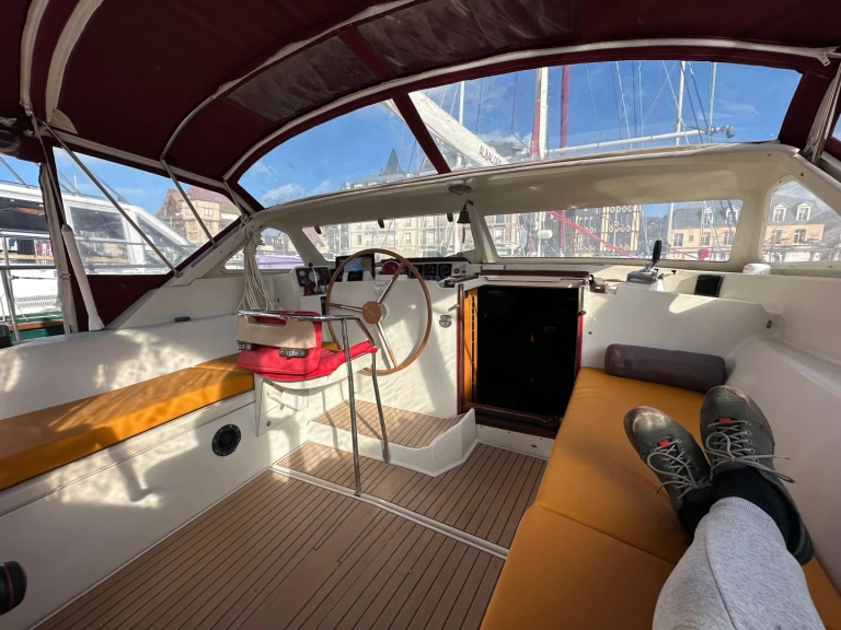 Alquiler Velero Amel con o sin  título de navegación