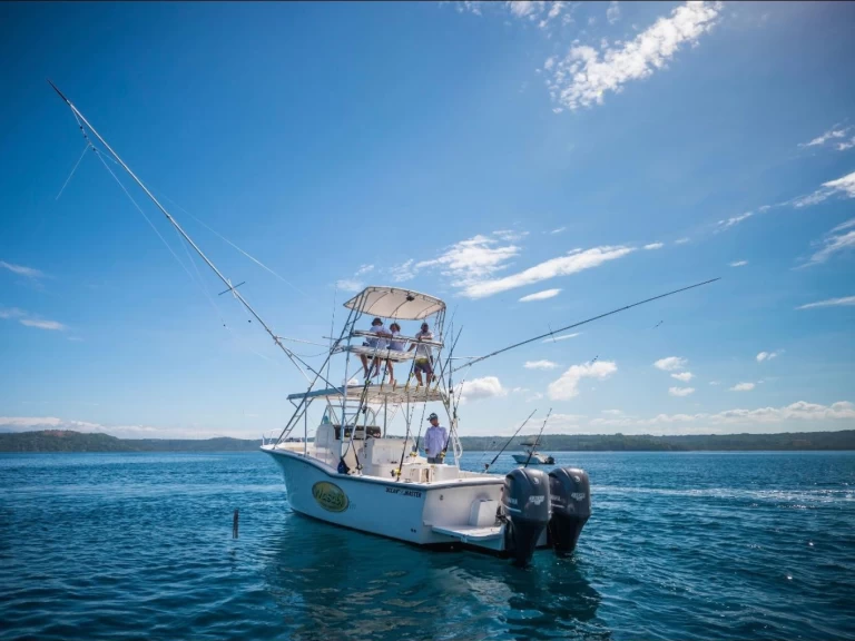 Alquiler de embarcaciones Custom Fisherman 35FT  enCoco Bay en Samboat