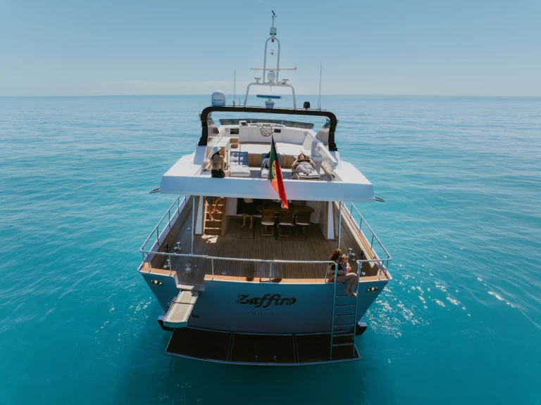 Yate de lujo para alquilar Monaco-Ville al mejor precio