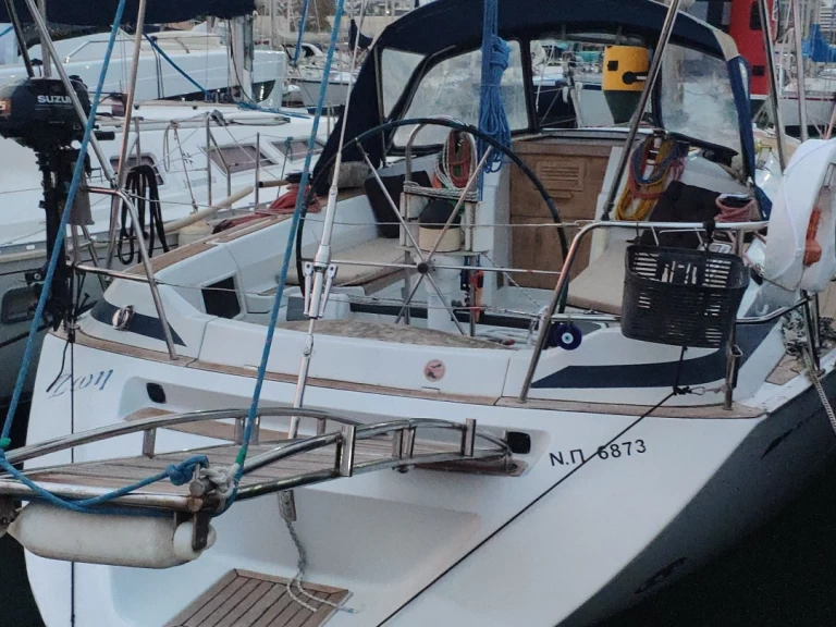 Alquiler de embarcaciones Grand Soleil Grand Soleil 37 Race enAtenas en Samboat