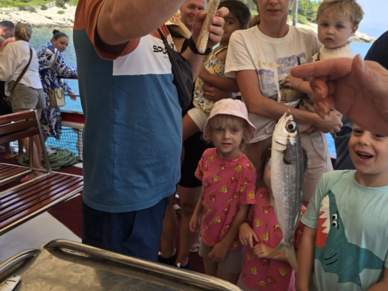 Wooden boat Classic de alquiler a Omiš