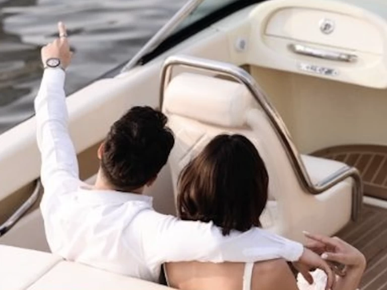 Alquiler de Lancha, con o sin patrón Chris Craft Bang Kho laen