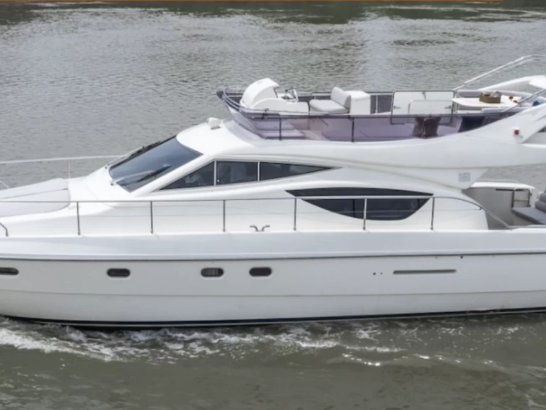Alquiler de embarcaciones Ferretti Ferretti 460 enBang Kho Laem en Samboat