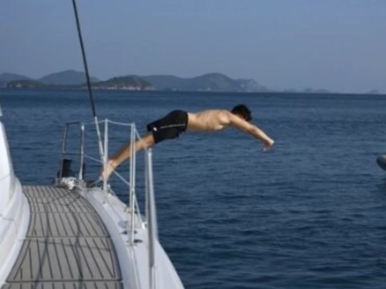 Alquiler Catamarán Bali con o sin  título de navegación