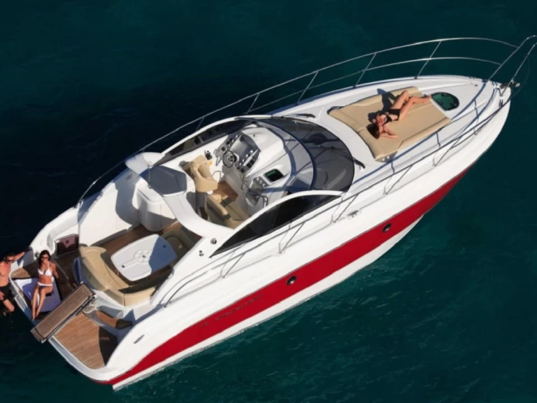 Alquiler de embarcaciones Bénéteau Monte Carlo 37 Open enPort Olímpic de Barcelona en Samboat