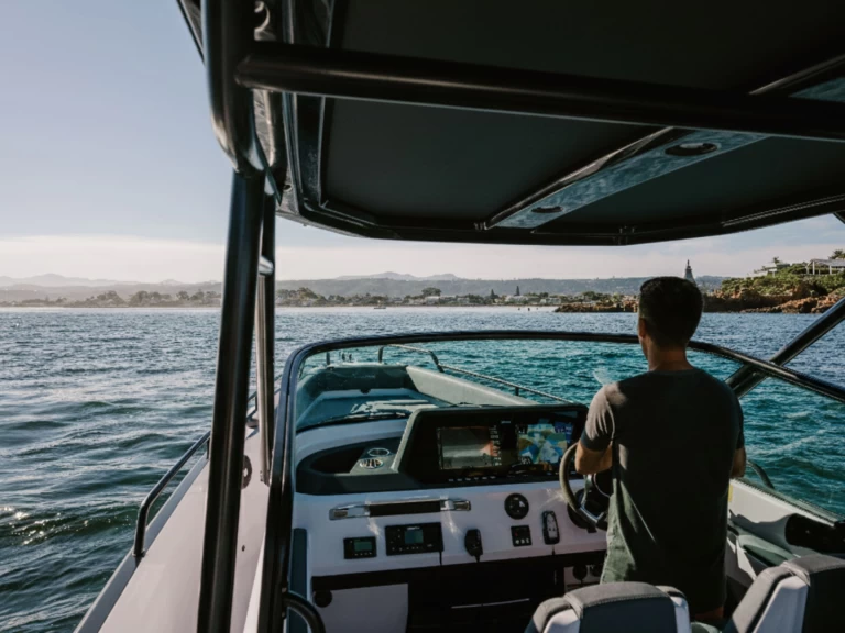 Alquiler Lancha Axopar con o sin  título de navegación