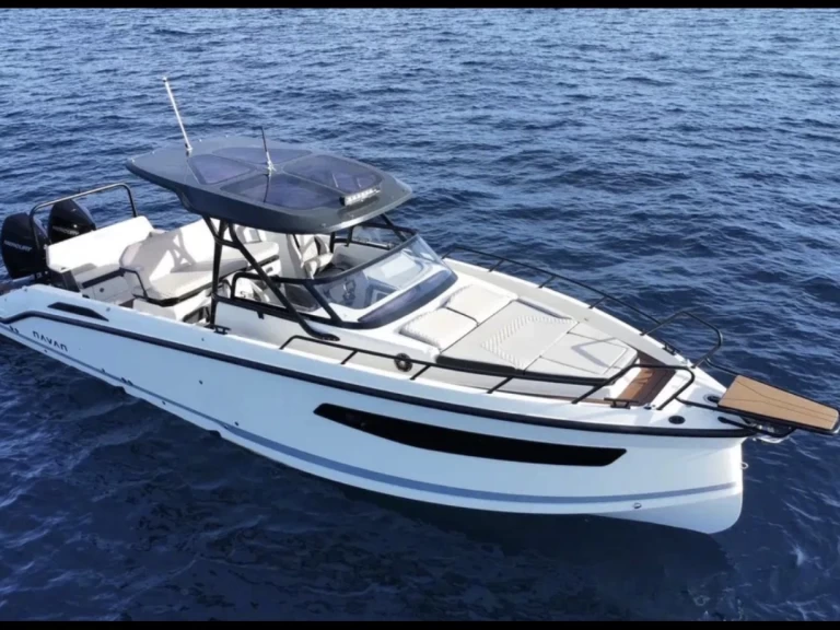 Alquiler Roses - Navan S30 en SamBoat