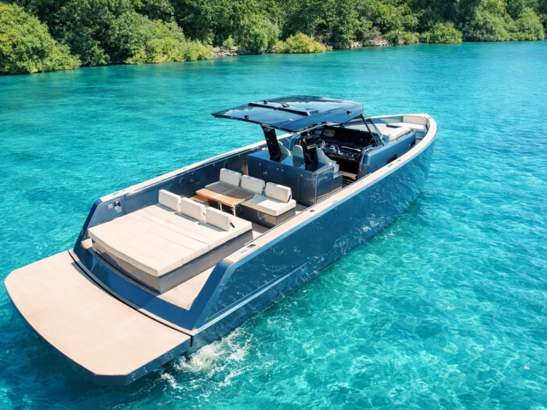 Alquiler de Pardo Yachts Pardo 43 en Saint-Tropez