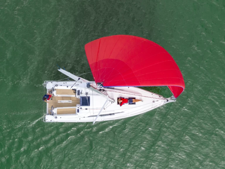 Alquiler de embarcaciones Bénéteau Oceanis 30.1 enPalma de Mallorca en Samboat