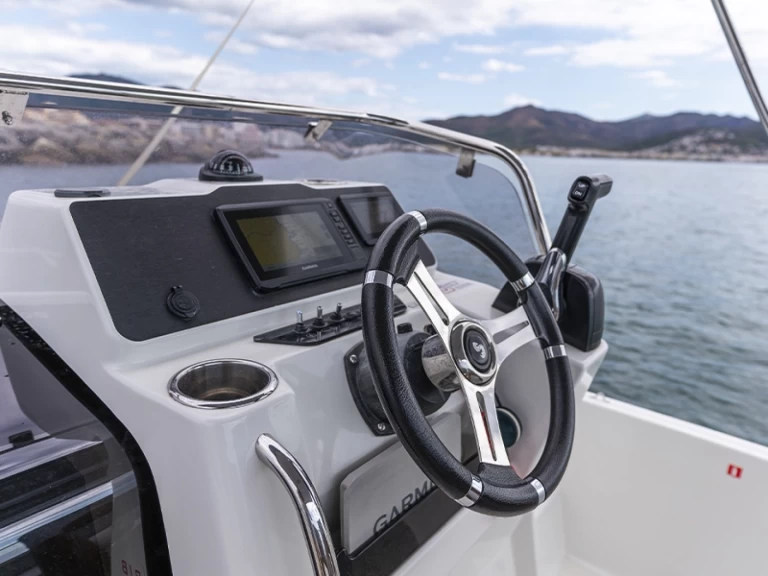 Alquiler de barcos Saint-Raphaël barato de Flyer 6