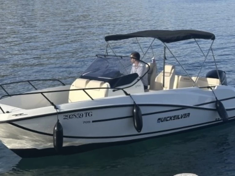 Lancha para alquilar Seget Vranjica al mejor precio