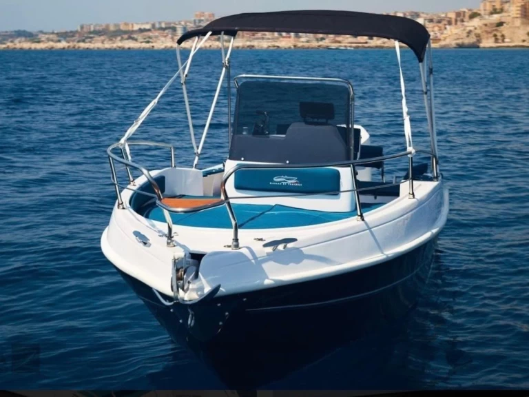 Blumax Blumax 23 open de alquiler a Taormina