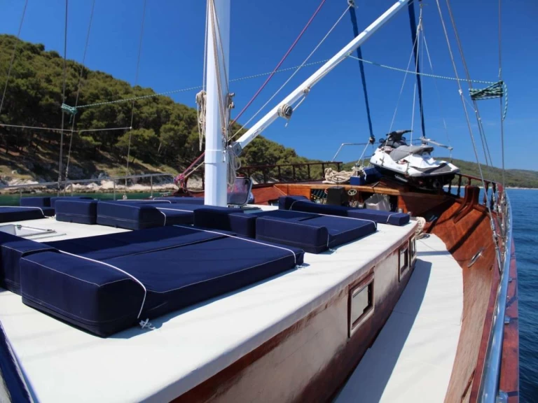 Alquiler de barcos Croacia barato de BARBA