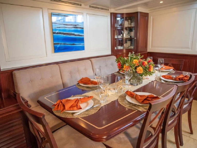 Alquiler de embarcaciones Holland  AURELIUS  enIsla Antigua en Samboat