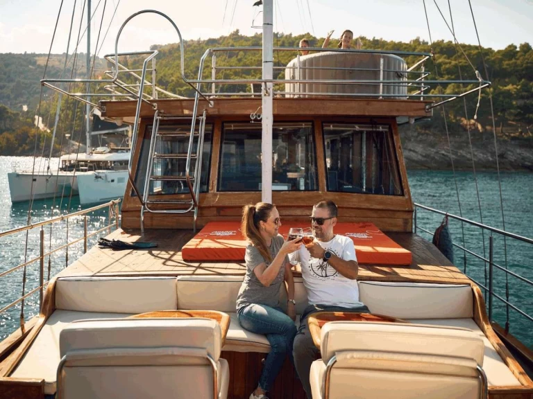 Alquiler de barcos Croacia barato de TREBENNA