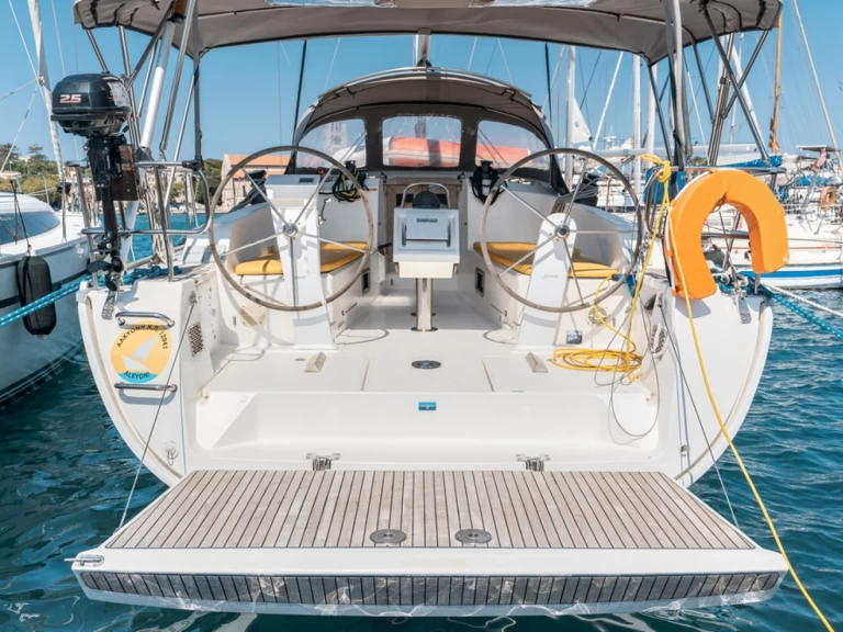 Alquiler de barcos Rhodes (Ciudad) barato de Cruiser 41