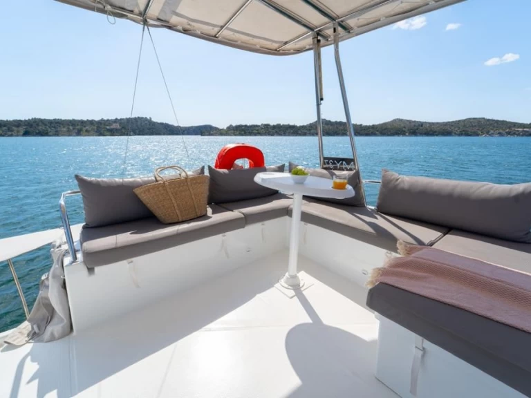 Alquiler de Catamarán, con o sin patrón Fountaine Pajot Saint-Raphaël