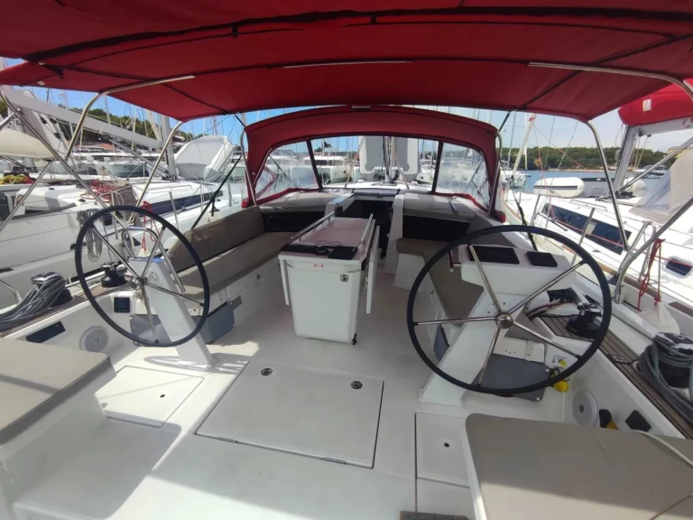 Alquiler de embarcaciones Bénéteau Oceanis 46.1 enPomer en Samboat