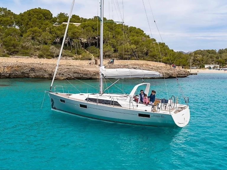 Alquiler de Velero, con o sin patrón Bénéteau Álimos
