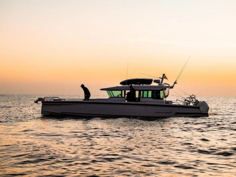 Axopar Axopar 37 XC Cross Cabin de alquiler a Valletta