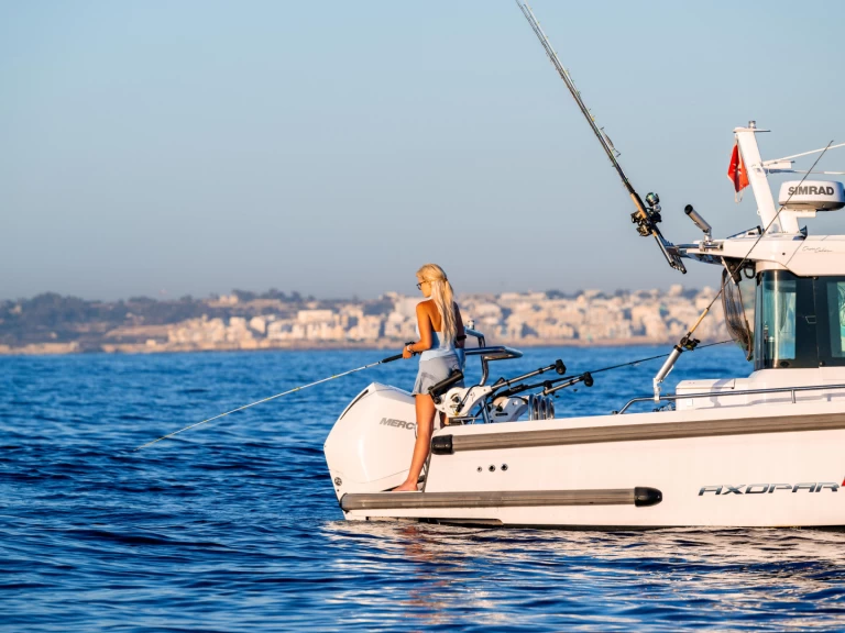 Alquiler de barcos Valletta barato de Axopar 37 XC Cross Cabin