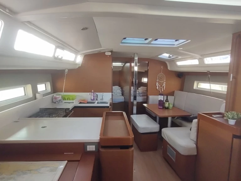 Alquiler de Jeanneau Sun Odyssey 440 en Split
