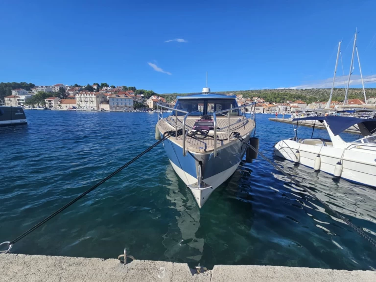 Alquiler de embarcaciones Brioni Yachts Brioni 44 enSplit en Samboat