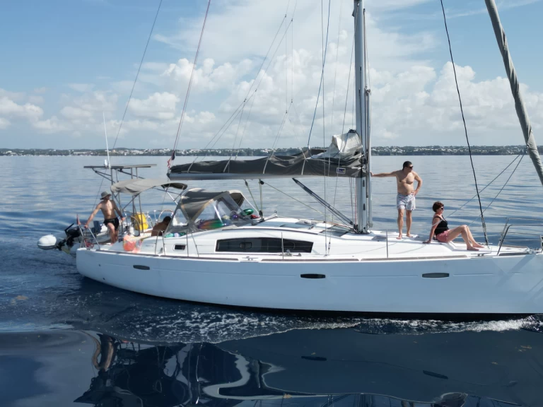 Bénéteau Oceanis 40 de alquiler a Le Gosier