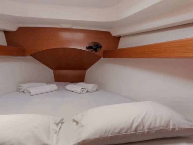 Alquiler de Bénéteau Cyclades 43.4 en El Pireo