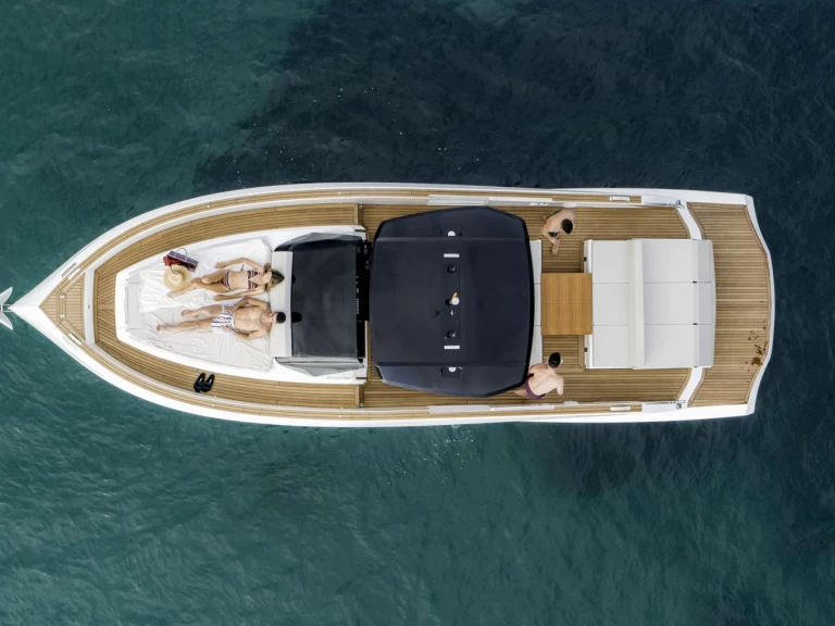 Alquiler de barcos Lagos barato de 377 Coupe