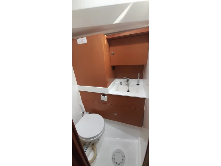 Alquiler de barcos Cugnana Verde barato de Bavaria C45