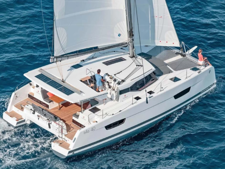 Alquiler de Catamarán, con o sin patrón Fountaine Pajot Palero