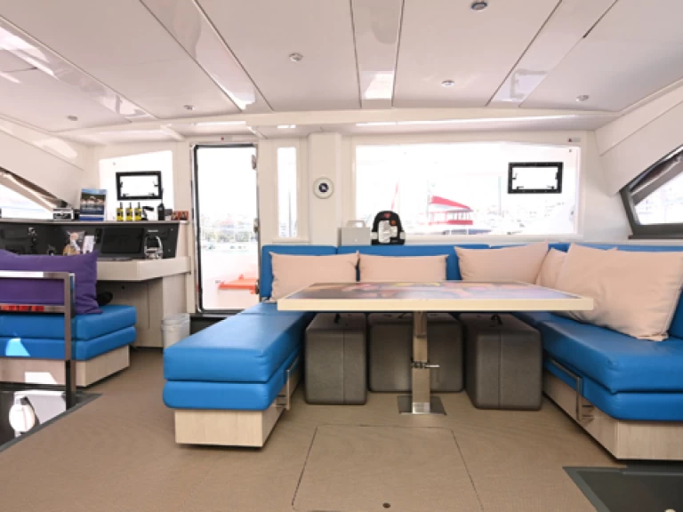 Alquiler Nidrí - Leopard Catamarans / Robertson & Caine Leopard 51 PC - 4 + 2 cab. en SamBoat