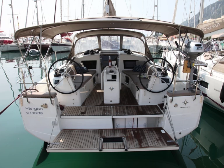 Alquiler Benítses - Jeanneau Sun Odyssey 410 en SamBoat