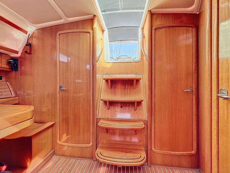 Bavaria Bavaria 42 de alquiler a Salamína