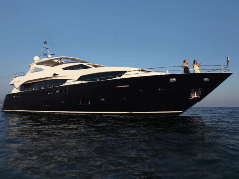 Alquiler de Yate de lujo, con o sin patrón Sunseeker Trogir