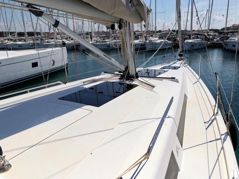Velero para alquilar Biograd na Moru al mejor precio